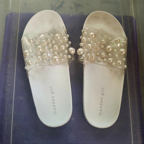 Madden Girl Beaded Sandals - Picture 4 of 4